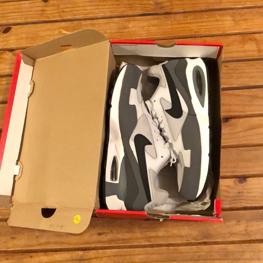 Nike air max shoes